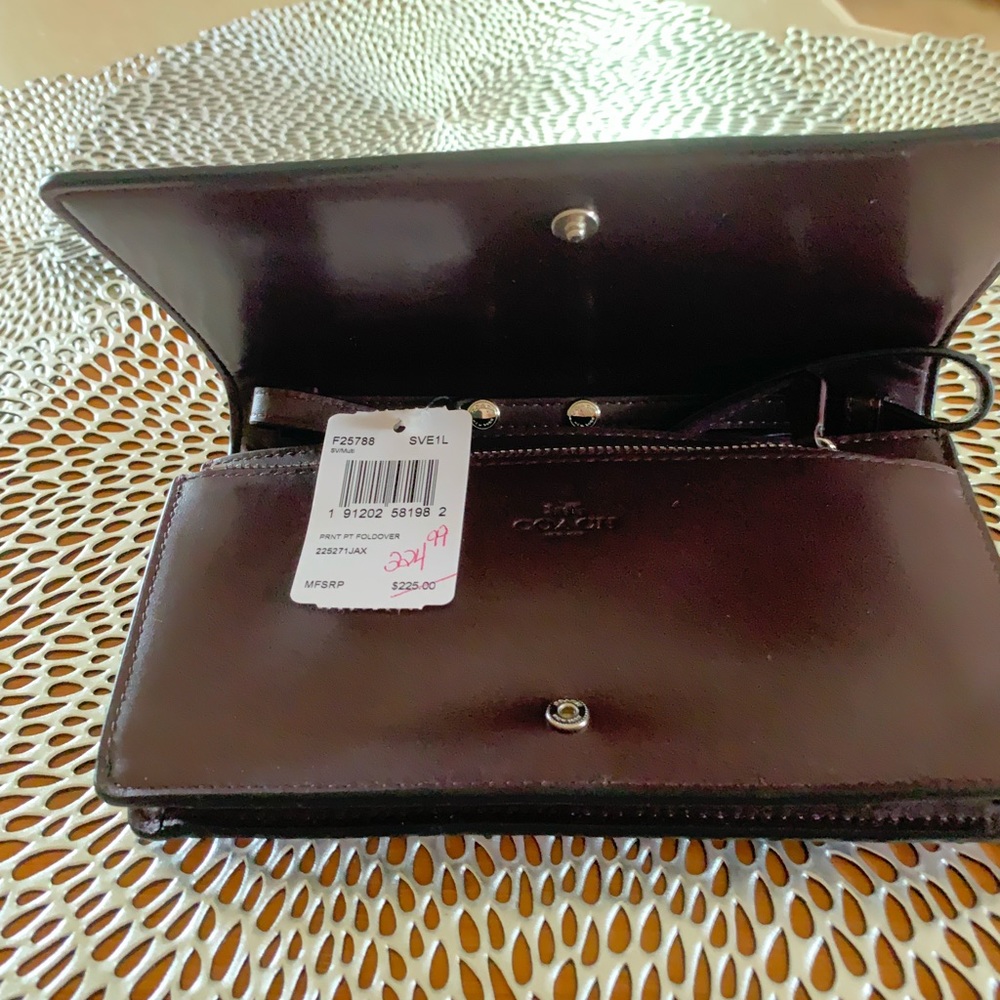 Coach purse - Picture 4 of 6